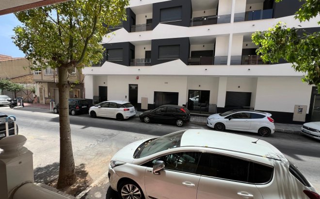 Resale - Apartment -
Torrevieja - Playa del Cura