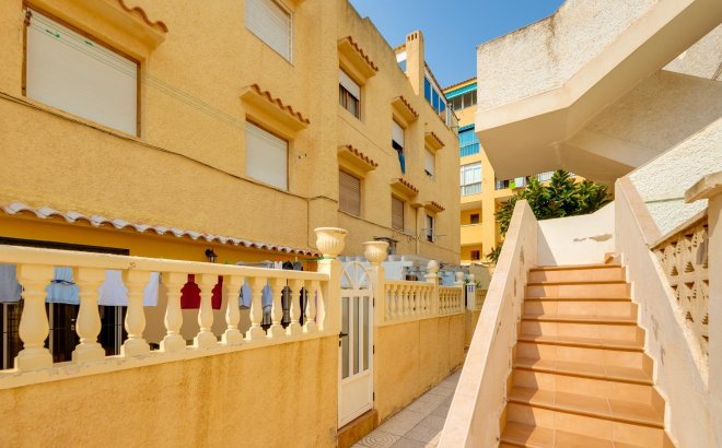 Resale - Apartment -
Torrevieja - La Mata