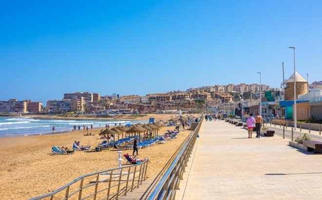 Resale - Apartment -
Torrevieja - La Mata