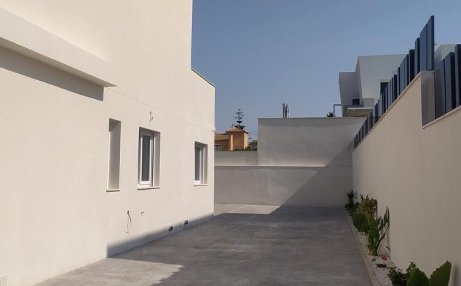 Revente - Villa Penthouse -
Torrevieja - Aguas Nuevas