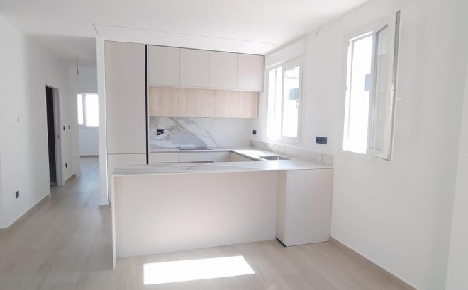 Revente - Villa Penthouse -
Torrevieja - Aguas Nuevas