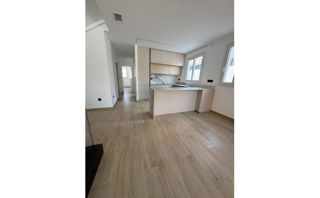 Revente - Villa Penthouse -
Torrevieja - Aguas Nuevas