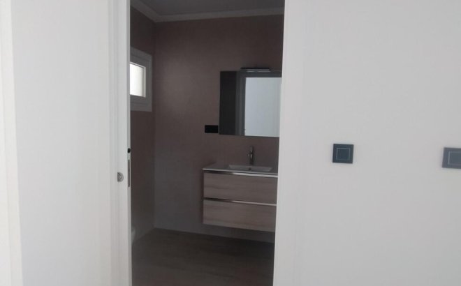 Revente - Villa Penthouse -
Torrevieja - Aguas Nuevas