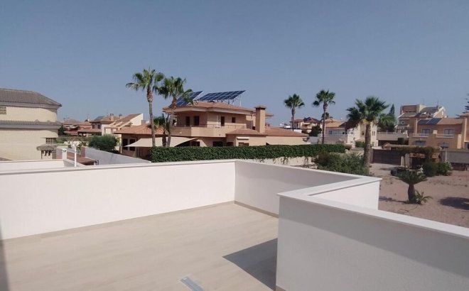 Revente - Villa Penthouse -
Torrevieja - Aguas Nuevas