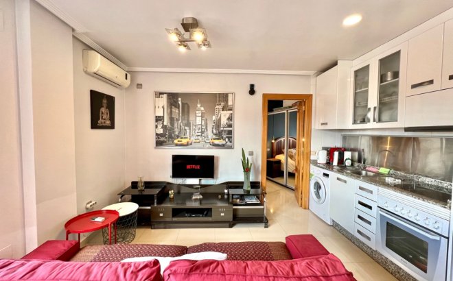 Resale - Penthouse -
Torrevieja - Centro