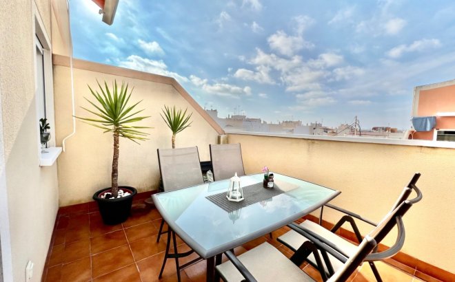 Resale - Penthouse -
Torrevieja - Centro