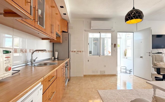 Herverkoop - Bungalow -
Torrevieja - Costa Blanca