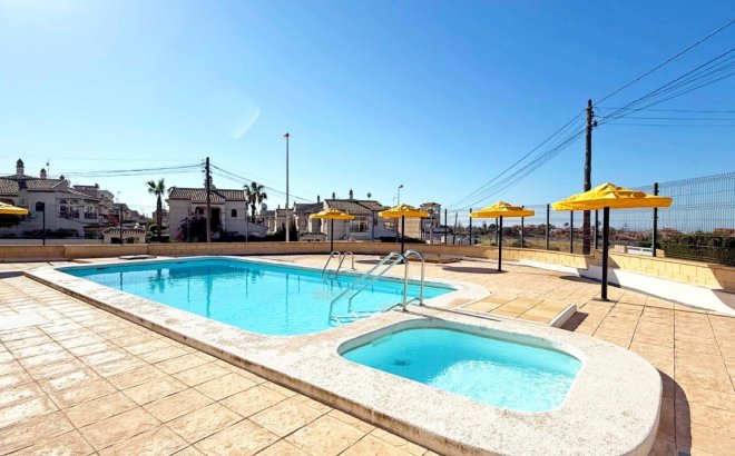 Herverkoop - Bungalow -
Torrevieja - Costa Blanca