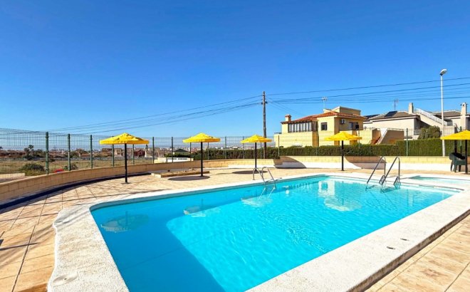 Herverkoop - Bungalow -
Torrevieja - Costa Blanca