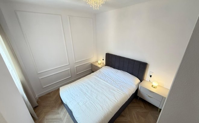 Resale - Apartment -
Torrevieja - PARQUE DE LAS NACIONES