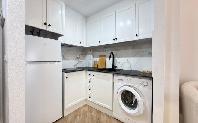 Resale - Apartment -
Torrevieja - PARQUE DE LAS NACIONES