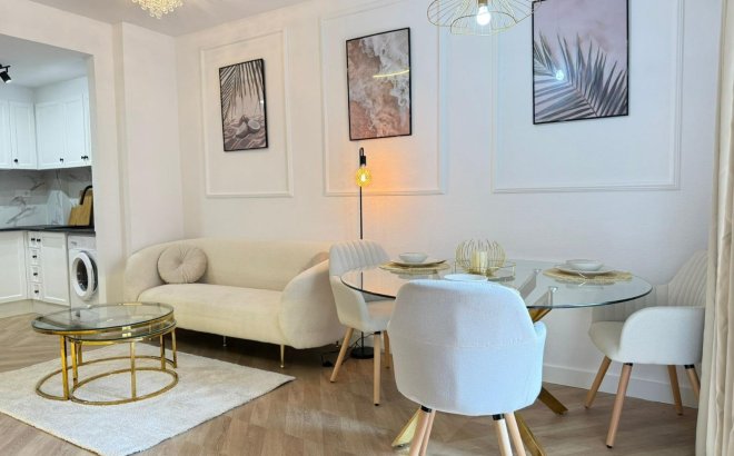 Resale - Apartment -
Torrevieja - PARQUE DE LAS NACIONES