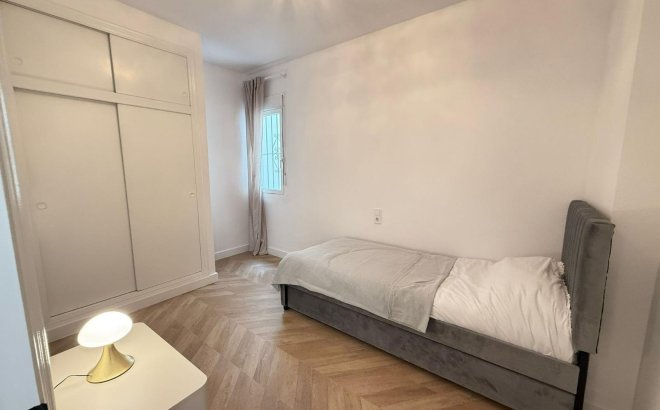 Resale - Apartment -
Torrevieja - PARQUE DE LAS NACIONES