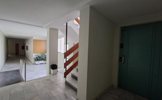 Resale - Apartment -
Torrevieja - Acequion