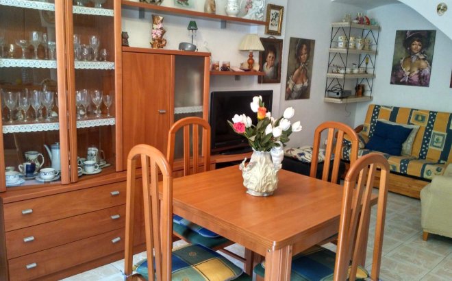 Herverkoop - Town House -
Torrevieja - Los Europeos