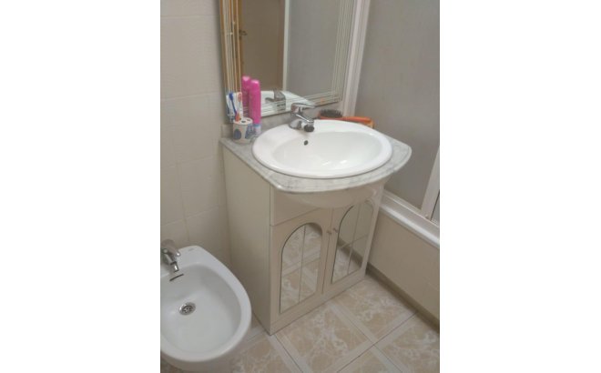 Herverkoop - Town House -
Torrevieja - Los Europeos