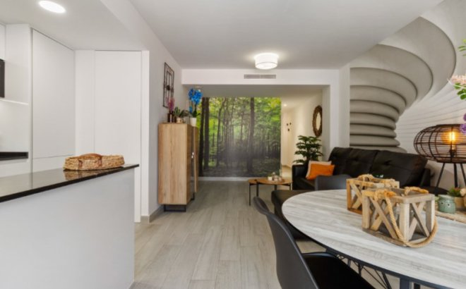 Resale - Apartment -
Torrevieja - Costa Blanca