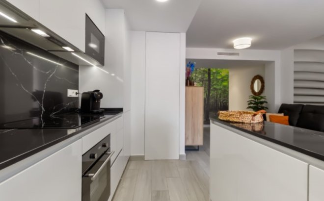 Resale - Apartment -
Torrevieja - Costa Blanca