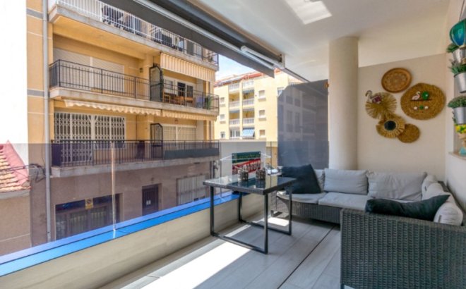 Resale - Apartment -
Torrevieja - Costa Blanca