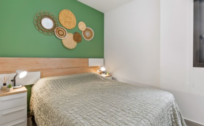 Resale - Apartment -
Torrevieja - Costa Blanca