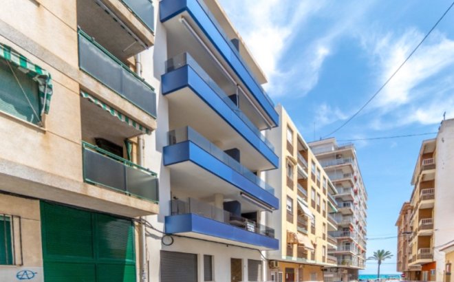 Resale - Apartment -
Torrevieja - Costa Blanca