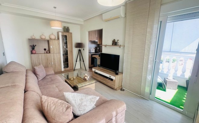 Resale - Apartment -
Torrevieja - Nueva Torrevieja