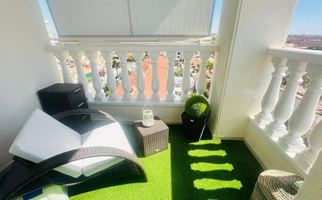 Resale - Apartment -
Torrevieja - Nueva Torrevieja