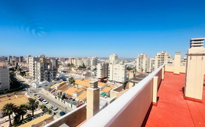 Resale - Apartment -
Torrevieja - Nueva Torrevieja