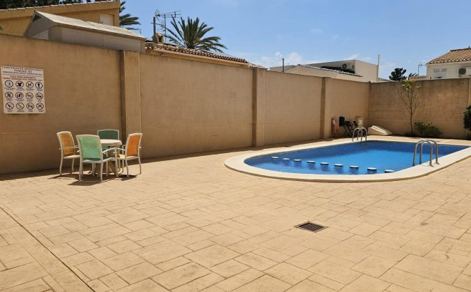 Resale - Apartment -
Torrevieja - Nueva Torrevieja