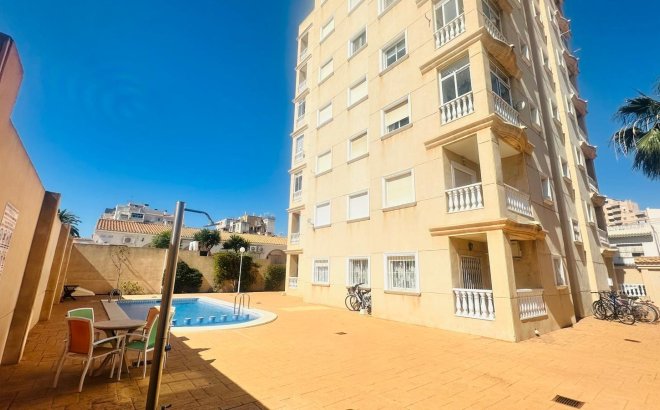 Resale - Apartment -
Torrevieja - Nueva Torrevieja