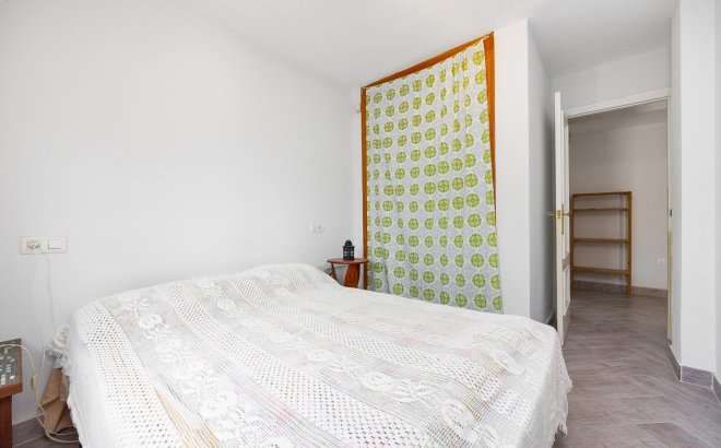 Resale - Bungalow -
Torrevieja - Torre La Mata