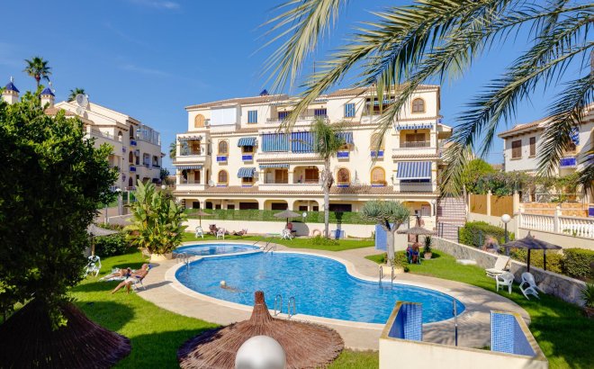 Resale - Bungalow -
Torrevieja - Torre La Mata