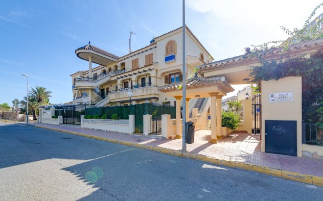 Resale - Bungalow -
Torrevieja - Torre La Mata