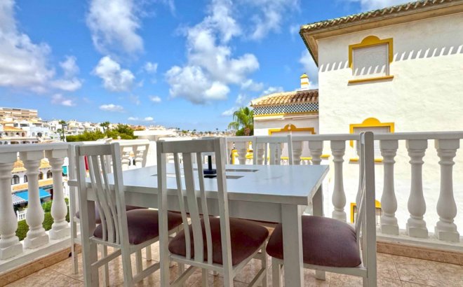 Resale - Dúplex -
Torrevieja - Costa Blanca