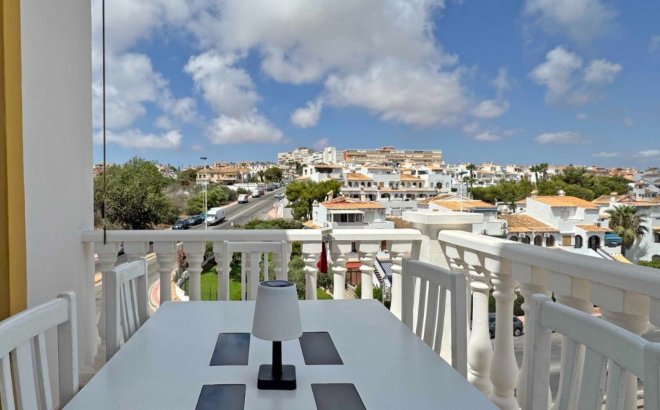 Resale - Dúplex -
Torrevieja - Costa Blanca