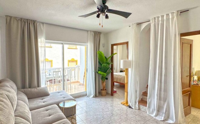 Resale - Dúplex -
Torrevieja - Costa Blanca