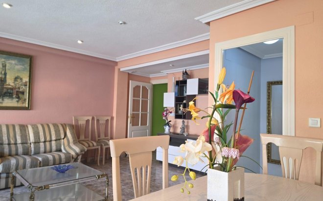 Resale - Apartment -
Torrevieja - Acequion