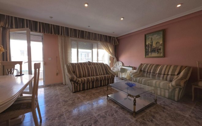 Resale - Apartment -
Torrevieja - Acequion