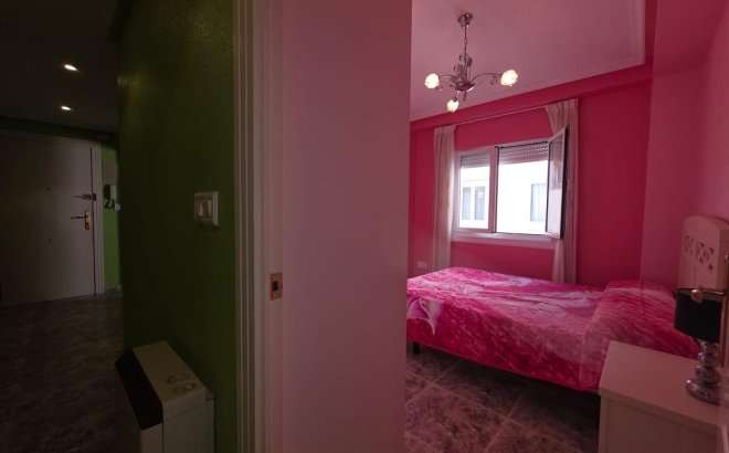 Resale - Apartment -
Torrevieja - Acequion