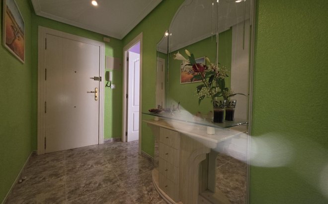 Resale - Apartment -
Torrevieja - Acequion