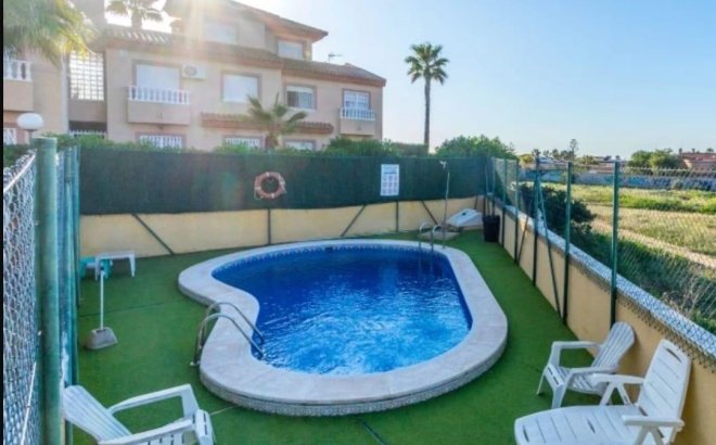 Resale - Semi Detached -
Torrevieja - Aguas Nuevas