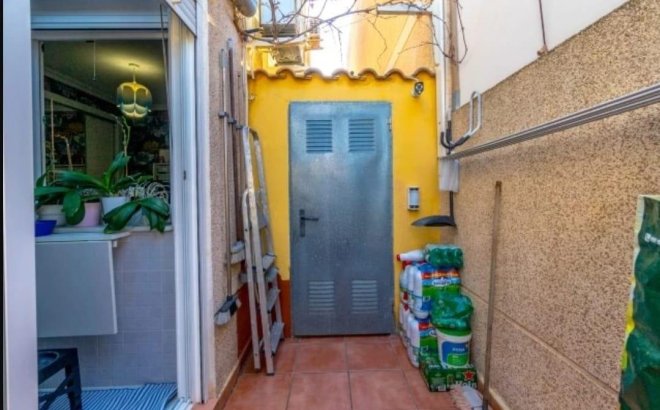 Resale - Semi Detached -
Torrevieja - Aguas Nuevas