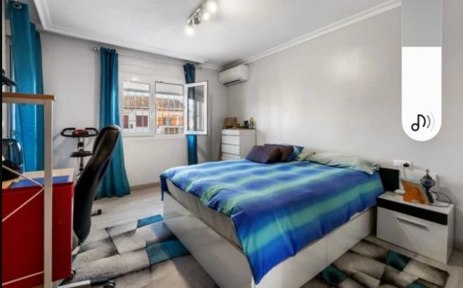 Resale - Semi Detached -
Torrevieja - Aguas Nuevas