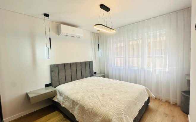 Resale - Apartment -
Torrevieja - Playa del Cura