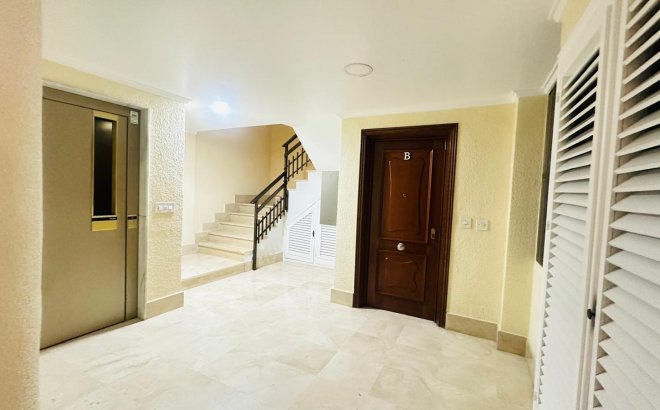 Resale - Apartment -
Torrevieja - Playa del Cura