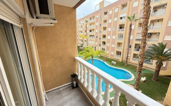 Revente - Appartement -
Torrevieja - Costa Blanca