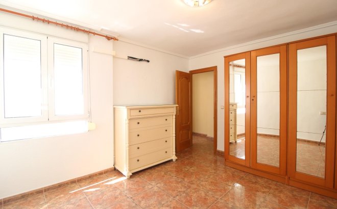 Revente - Appartement -
Torrevieja