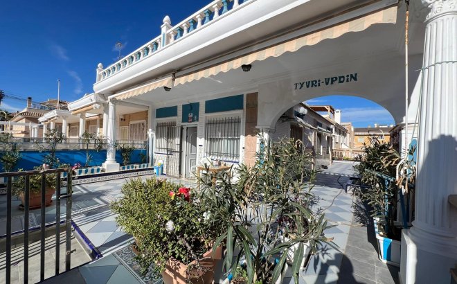 Resale - Town House -
Torrevieja - La Mata