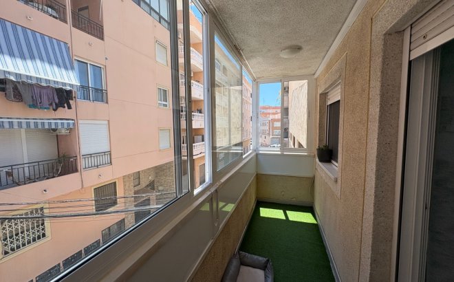 Resale - Apartment -
Torrevieja - Costa Blanca