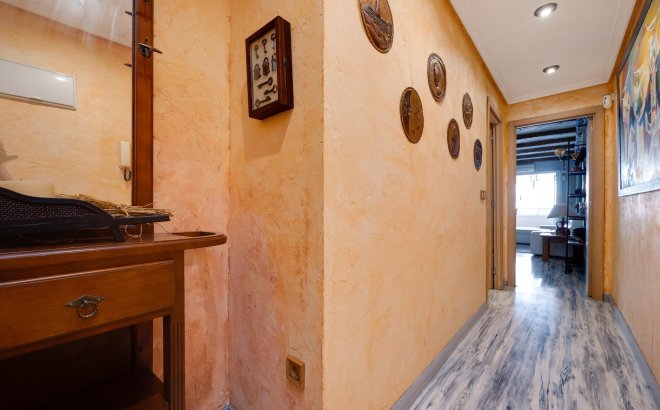 Resale - Apartment -
Torrevieja - Acequion